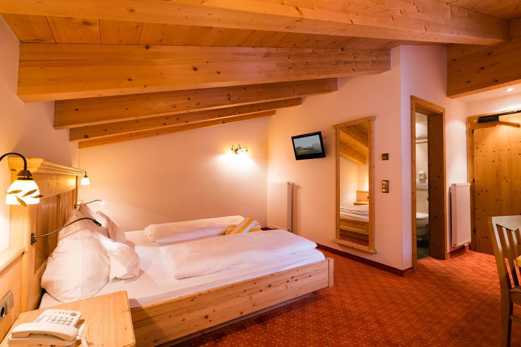 Hotel Schneeberg Family Spa Resort Ridanna Δωμάτιο φωτογραφία